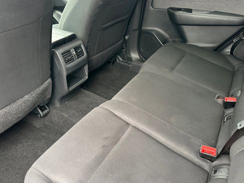 Used 2023 Nissan Rogue S image 12