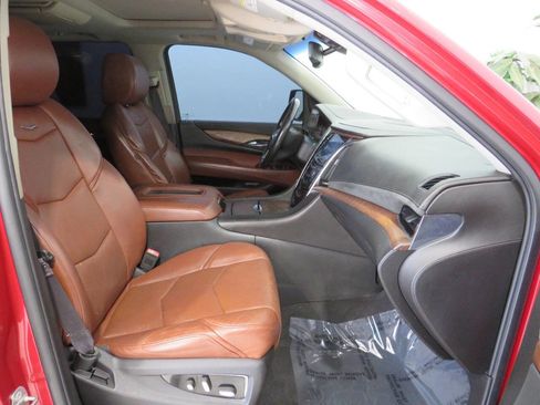 Used 2015 Cadillac Escalade ESV Premium image 10