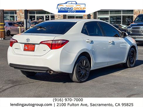 Used 2019 Toyota Corolla LE w/ Carpet Mat Package (TMS) FWD image 4