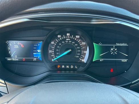 Used 2020 Ford Fusion SE image 23