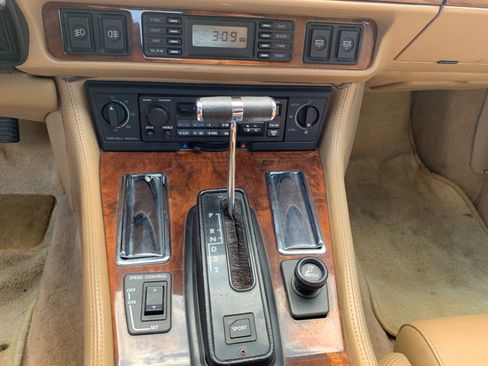 Used 1993 Jaguar XJS 4.0 Convertible image 16