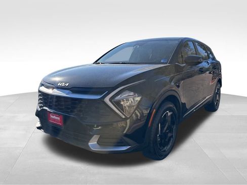 Certified 2023 Kia Sportage LX image 2