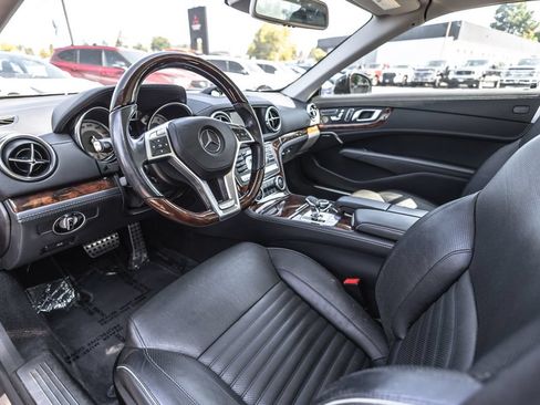Used 2014 Mercedes-Benz SL 550 w/ Sport Wheel Package image 17