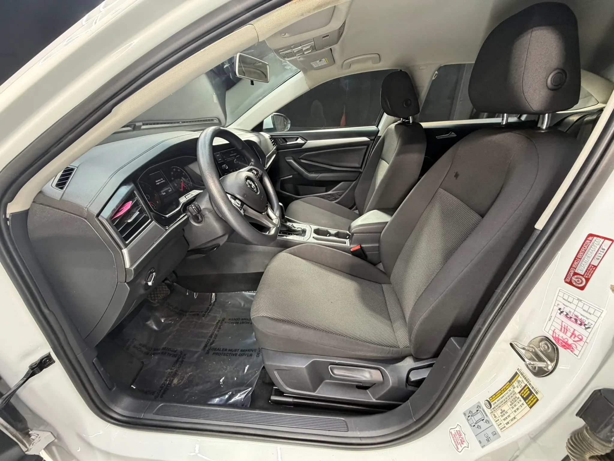 Used 2021 Volkswagen Jetta SE FWD image 14