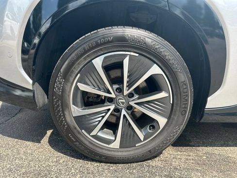 Used 2023 Lexus RZ 450e Premium w/ Technology Package AWD/4WD image 39