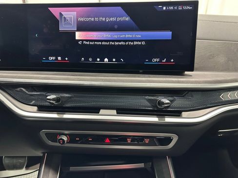Used 2026 BMW X5 xDrive50e image 25
