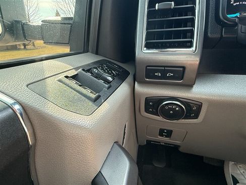 Used 2018 Ford F250 XLT w/ XLT Value Package AWD/4WD image 22