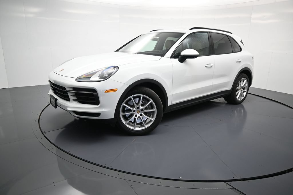 Certified 2022 Porsche Cayenne AWD/4WD image 1