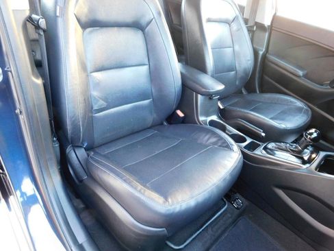 Used 2017 Kia Forte EX image 19