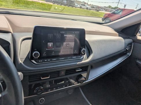 Used 2023 Nissan Rogue SV AWD/4WD image 20