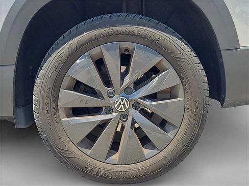 Used 2023 Volkswagen Taos S FWD image 9