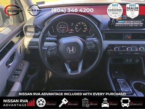 Used 2024 Honda Pilot Touring image 17