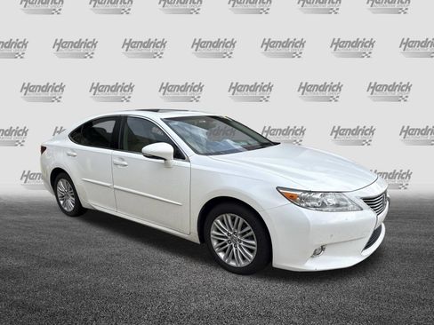 Used 2014 Lexus ES 350 w/ Luxury Package image 2