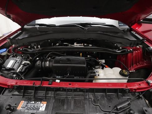 Used 2023 Ford Explorer ST-Line w/ Class IV Trailer Tow Package image 3