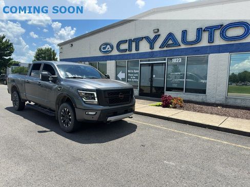 Used 2022 Nissan Titan PRO-4X AWD/4WD image 1