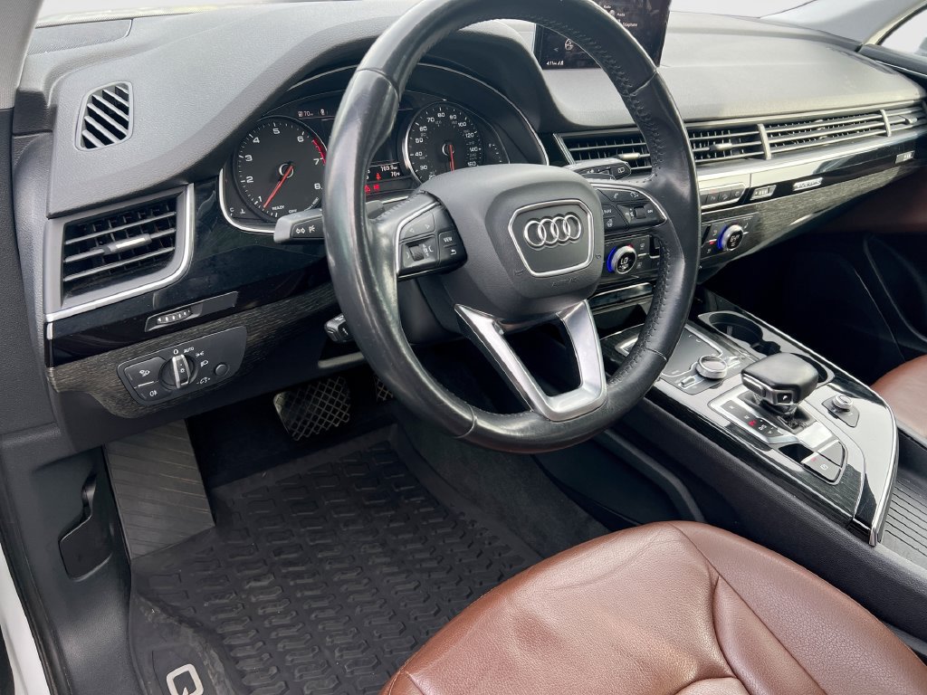 Used 2019 Audi Q7 3.0T Premium AWD/4WD image 42