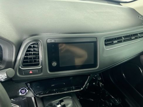 Used 2021 Honda HR-V EX image 25