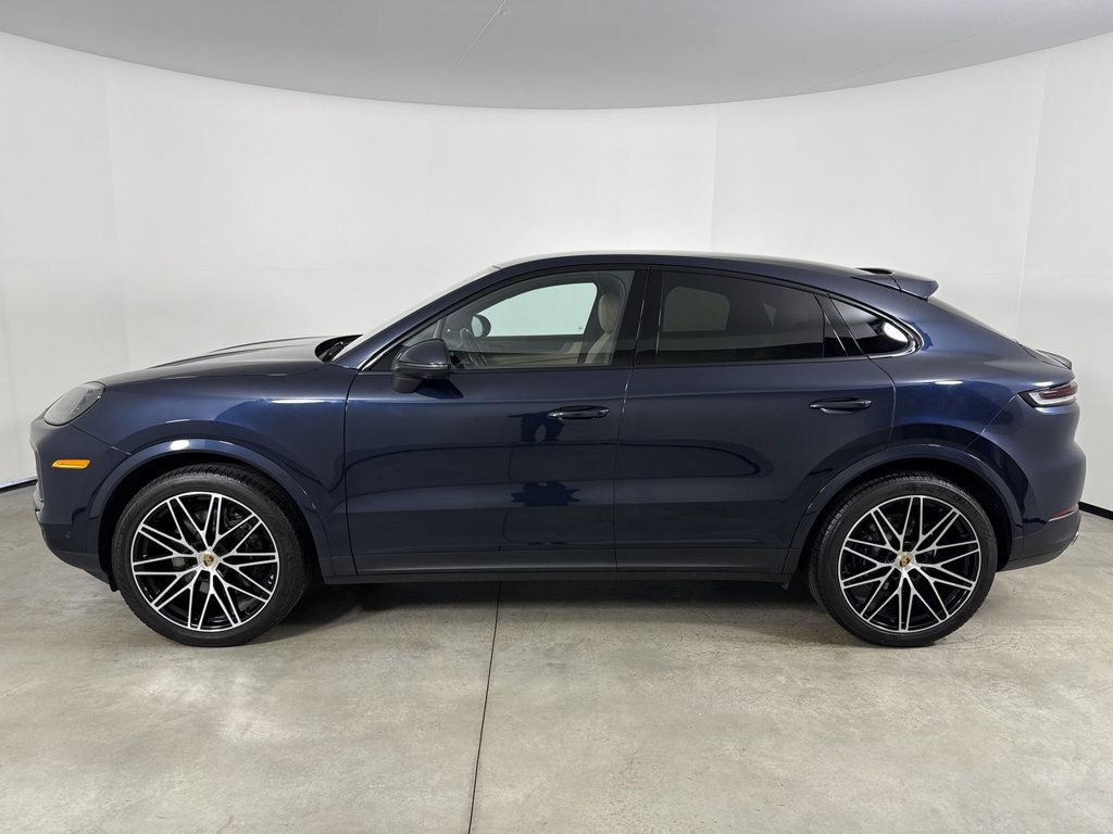 Certified 2024 Porsche Cayenne Coupe AWD/4WD image 2