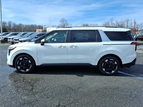 New 2026 Kia Carnival EX FWD image 7
