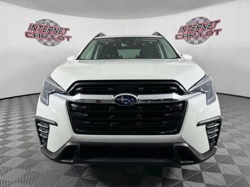 Used 2025 Subaru Ascent Premium AWD/4WD image 2