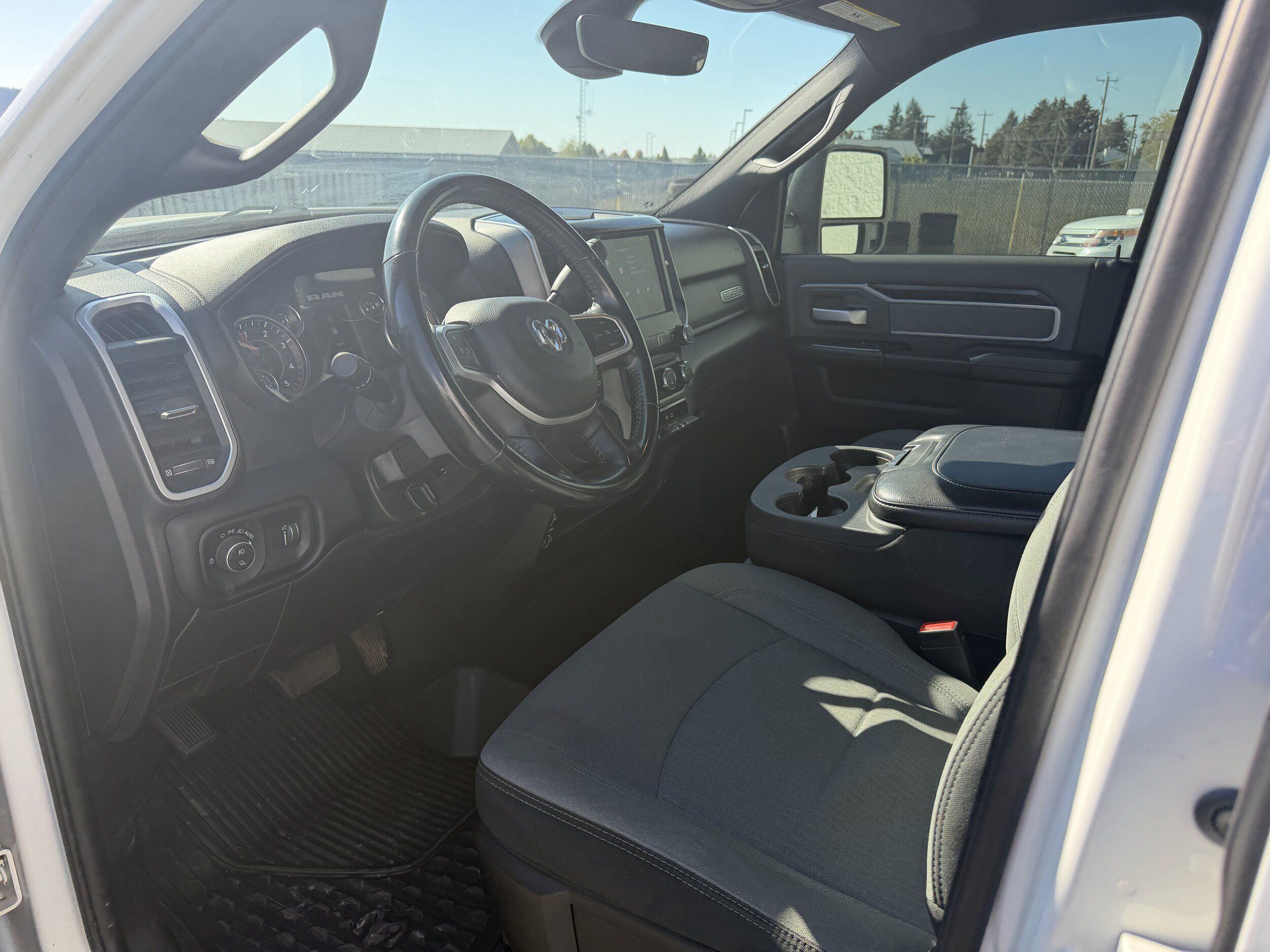 Used 2023 RAM 3500 Big Horn w/ Level 1 Equipment Group AWD/4WD image 9