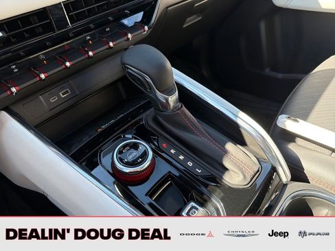 Used 2024 GMC Canyon AT4X image 25