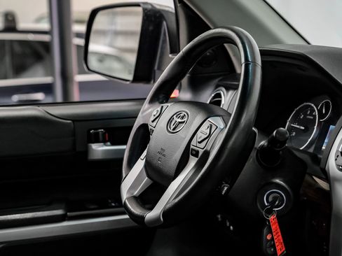 Used 2017 Toyota Tundra Limited image 15