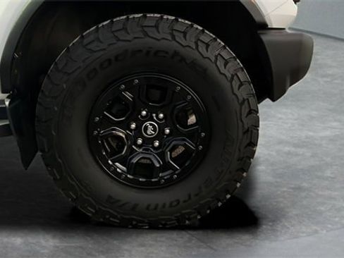 Used 2022 Ford Bronco Wildtrak image 57