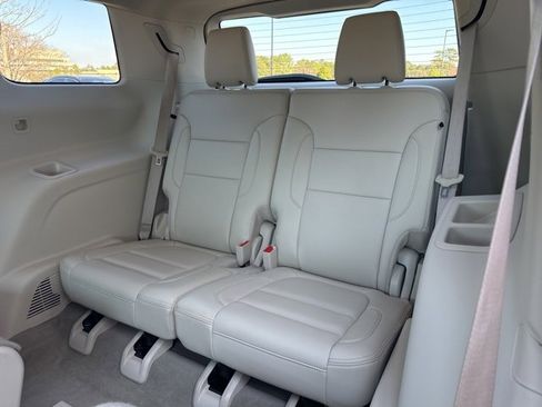 Used 2023 GMC Acadia Denali image 22
