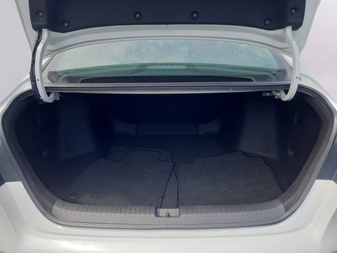 Certified 2025 Honda Accord LX image 28