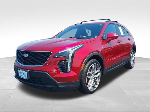 Used 2021 Cadillac XT4 Sport w/ Sun And Sound Package AWD/4WD image 4
