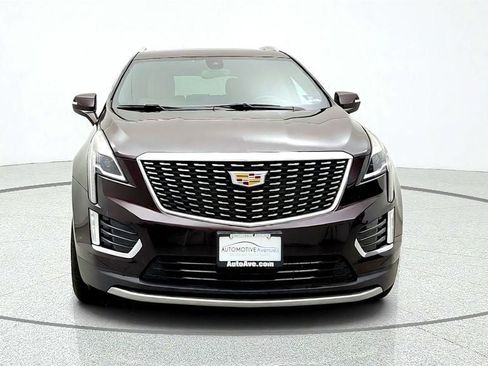 Used 2020 Cadillac XT5 Premium Luxury AWD/4WD image 2