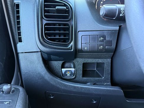 Used 2023 RAM ProMaster 2500 w/ Premium Convenience Group (B) image 21