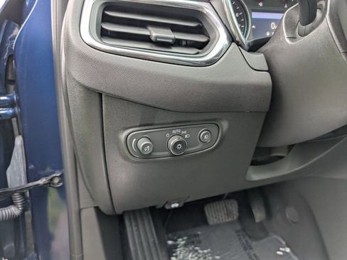 Used 2023 Chevrolet Equinox Premier FWD image 13
