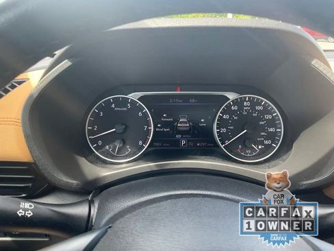 Used 2025 Nissan Sentra SV w/ SV Premium Package FWD image 17