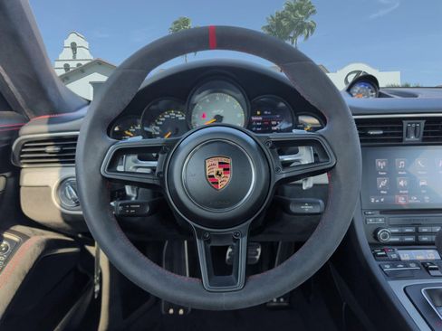 Used 2018 Porsche 911 GT3 image 13