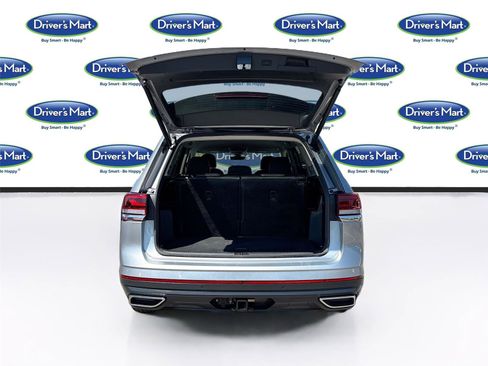 Used 2025 Volkswagen Atlas SE image 26