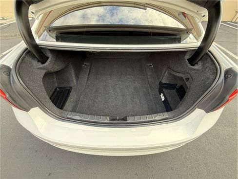 Used 2016 BMW 320i Sedan image 24