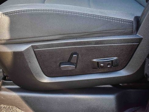 Used 2024 RAM 2500 Big Horn image 21