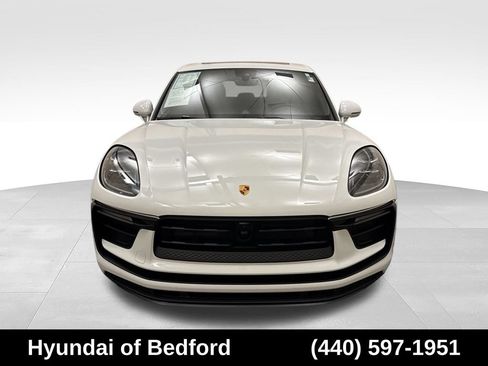 Used 2023 Porsche Macan Turbo AWD/4WD image 2