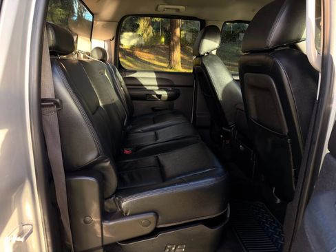 Used 2011 GMC Sierra 1500 SLE w/ Power Tech Package image 25