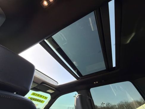 Used 2024 Ford F150 Lariat w/ FX4 Off-Road Package image 16