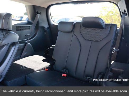 Used 2022 Hyundai Palisade Limited image 34
