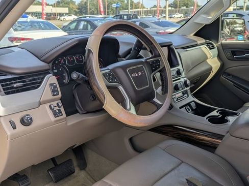 Used 2016 GMC Yukon XL SLT w/ Open Road Package image 13