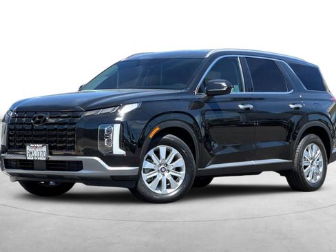 Used 2024 Hyundai Palisade SEL FWD image 2