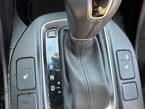 Used 2018 Hyundai Santa Fe Sport FWD image 13