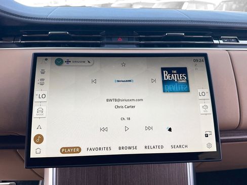 New 2026 Land Rover Range Rover SE image 33