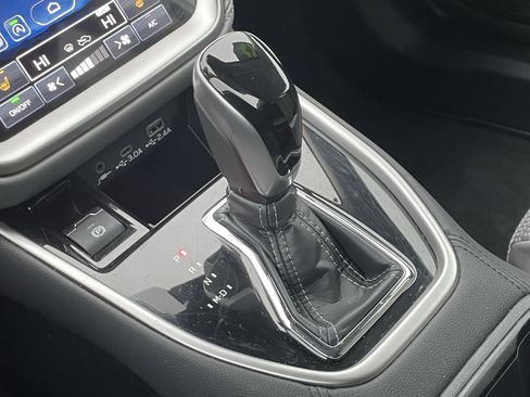 Certified 2025 Subaru Outback Premium w/ Popular Package #1A image 23