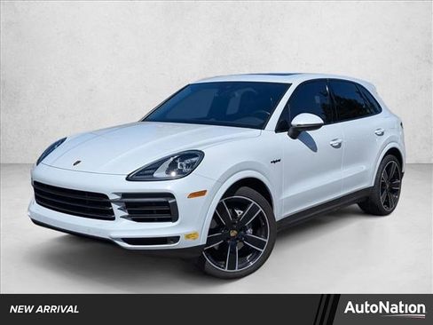 Used 2019 Porsche Cayenne E-Hybrid image 1