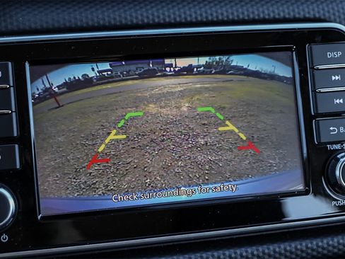 Used 2021 Nissan Kicks S image 3